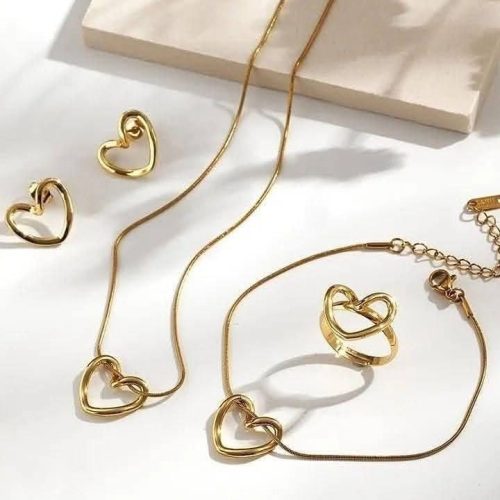 Stainless Steel 5 Pcs Love Necklace Set🎀অর্ডার করতে ছবিসহ মেসেজ করুন।✅চট্টগ্রামের ভিতরে ফুল ক্য (1)